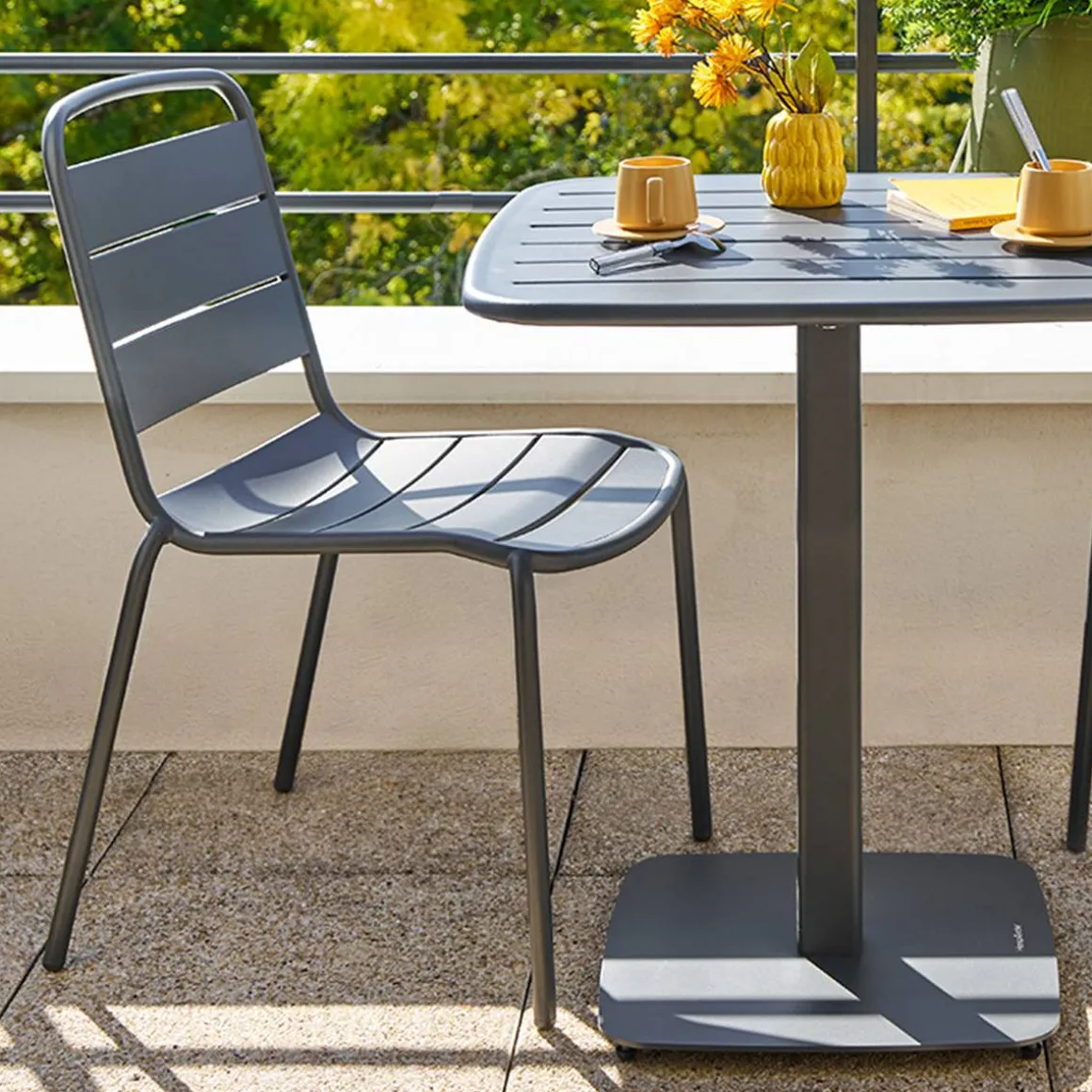 Chaise de jardin empilable ALEGORIA Graphite