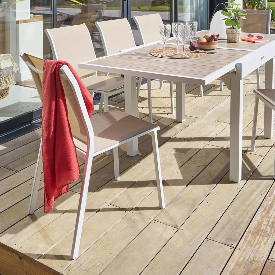 Chaise de jardin empilable ESSENTIA Lin & Blanc
