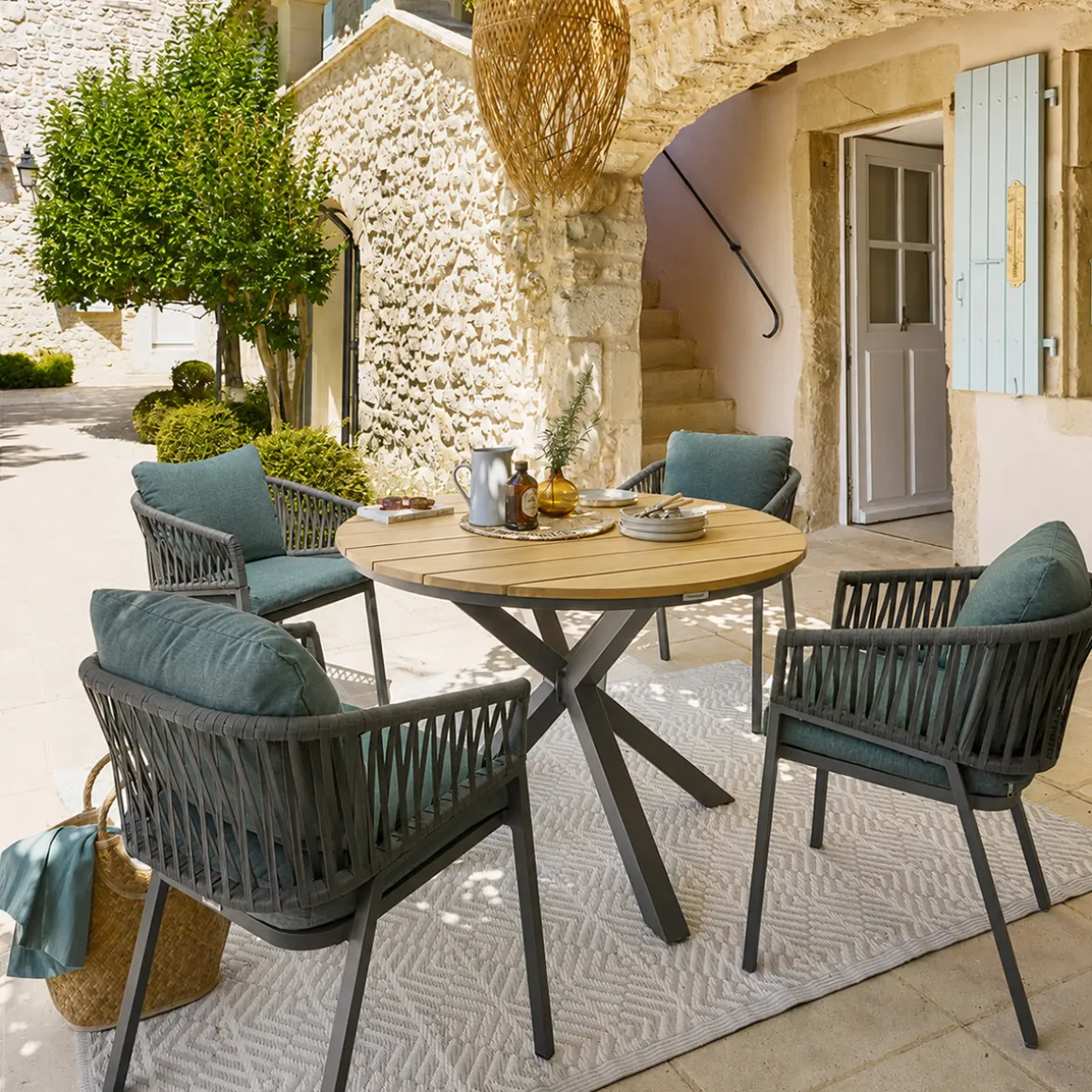Ensemble table de jardin + 4 fauteuils ORIENGO Acacia / Graphite