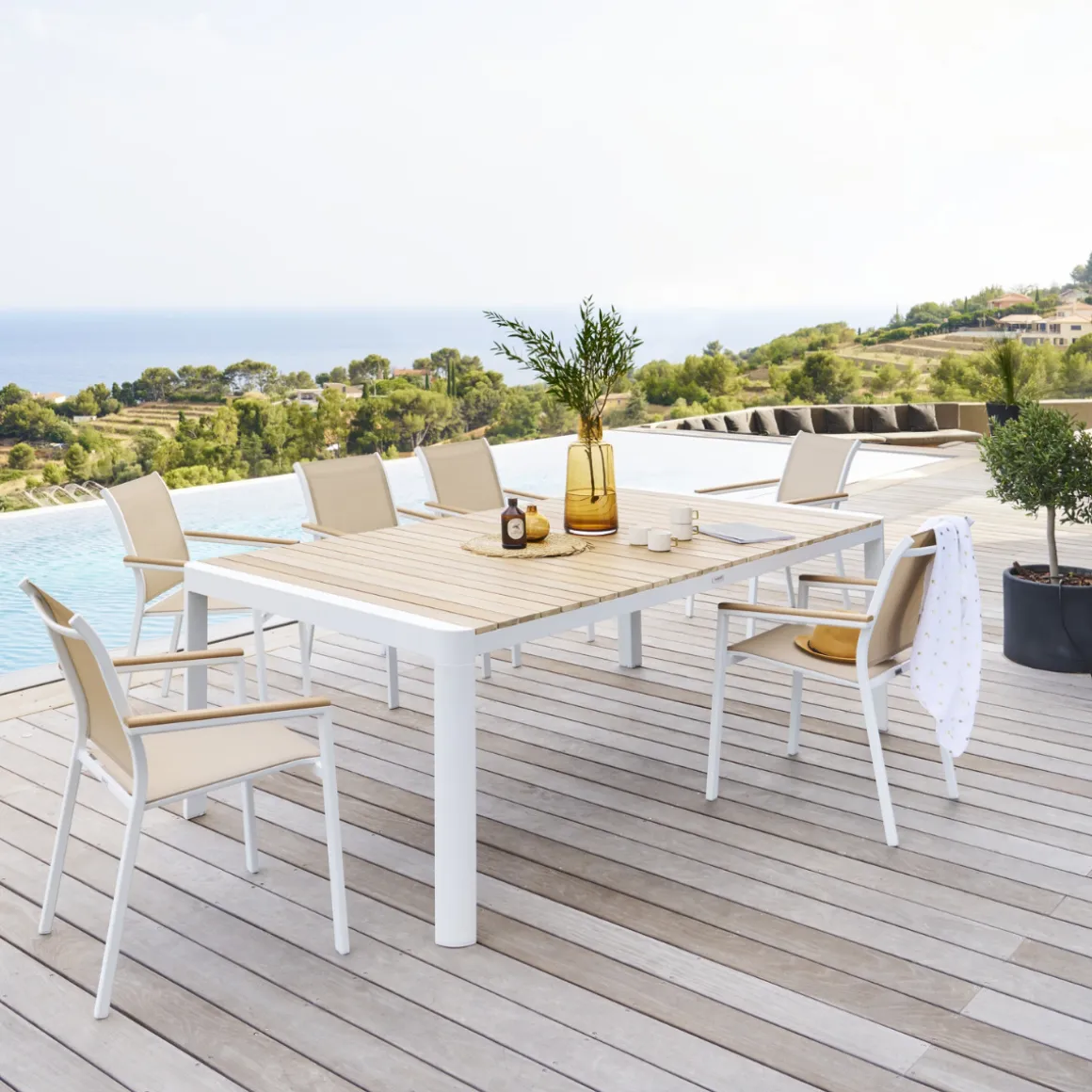 Ensemble table de jardin PARADIZE + 6 fauteuils empilables ESSENTIA Blanc & Acacia