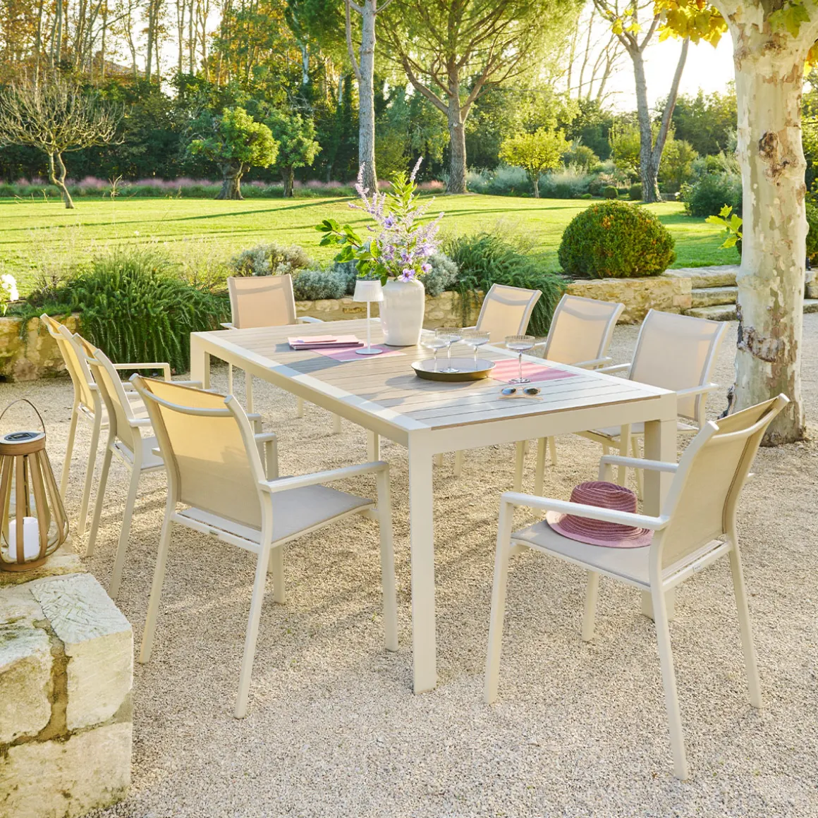 Ensemble table de jardin ÉVASION + 8 fauteuils ESSENTIA Lin & Argile