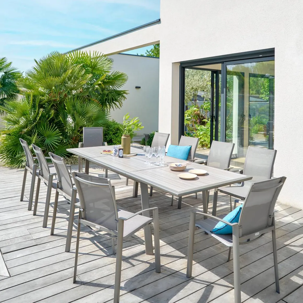 Fauteuil de jardin empilable AXANT Wengé / Praline