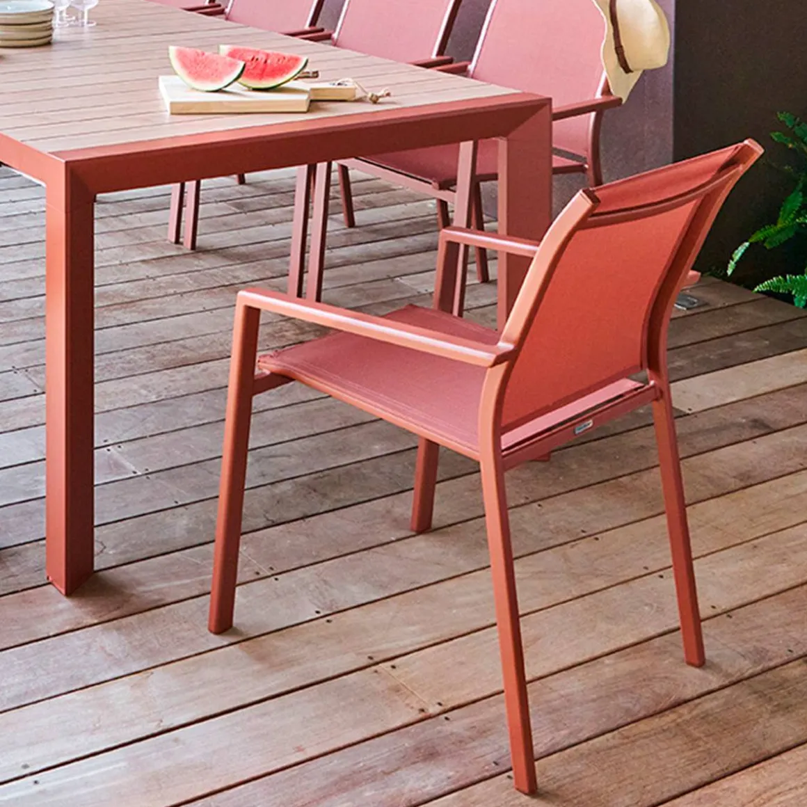 Fauteuil de jardin ESSENTIA Acajou