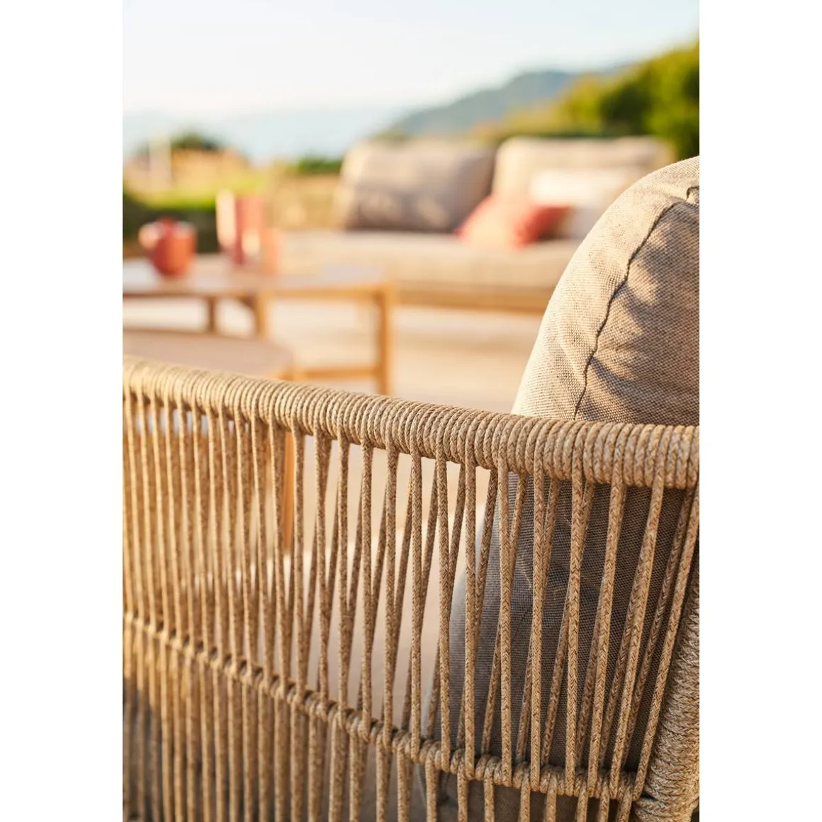 Fauteuil de salon de jardin DEONA Taupe & Acacia