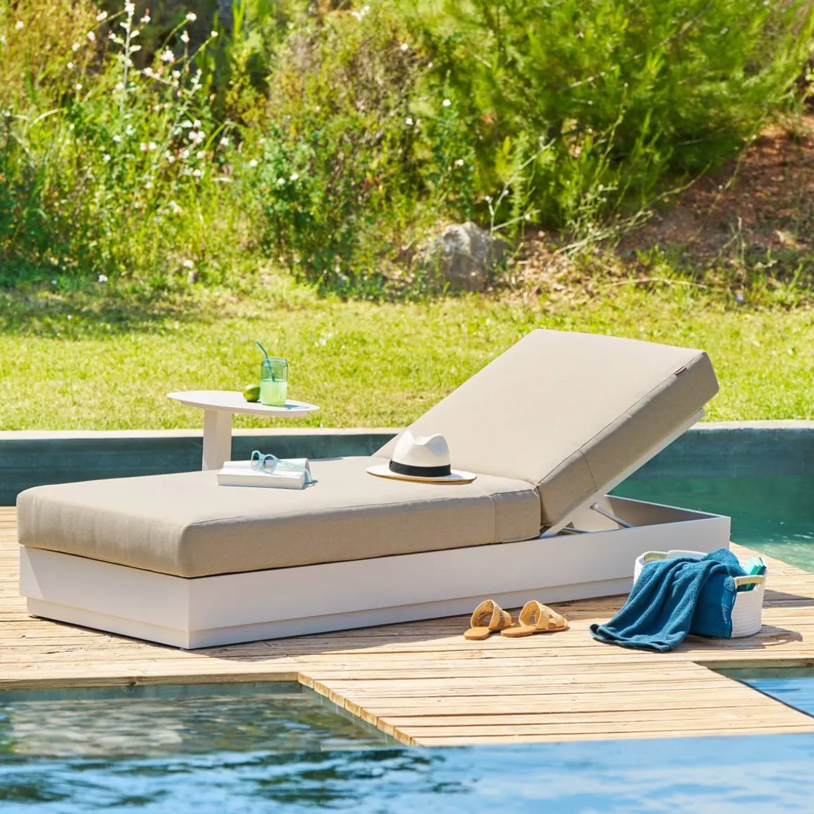 Lit de piscine ALLURE Avoine