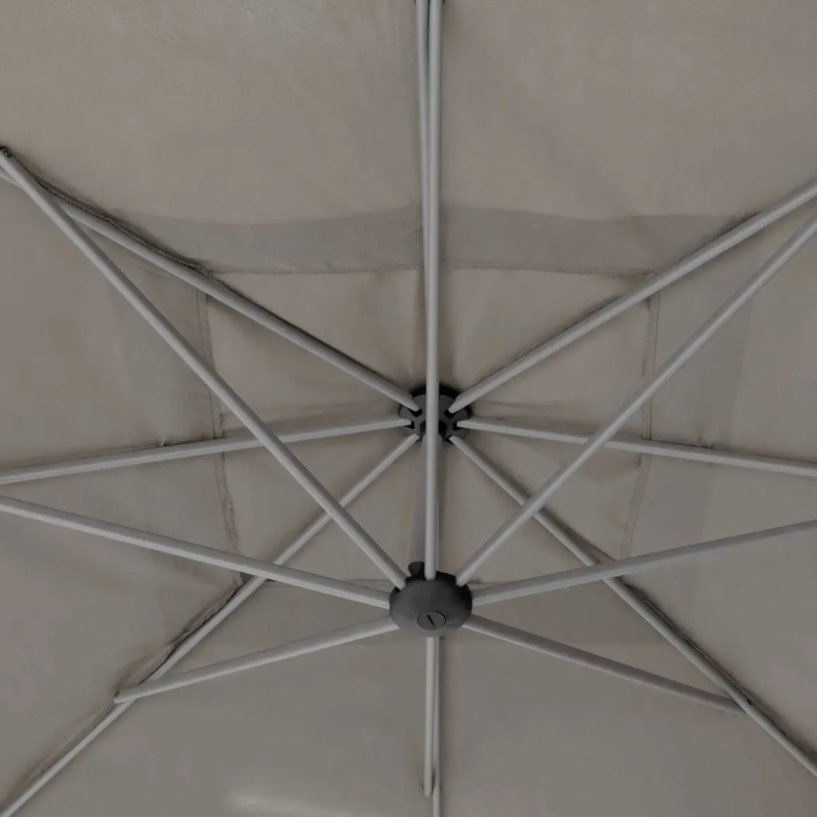 Parasol déporté carré MANOA Taupe