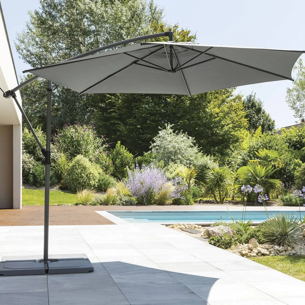 Parasol déporté rond MANOA Ardoise