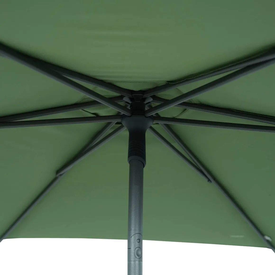 Parasol droit rond inclinable SOYA Vert olive / Graphite