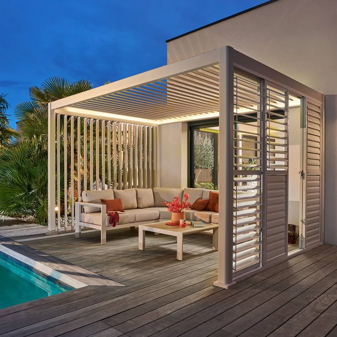 Pergola électrique bioclimatique autoportante EVORA Argile