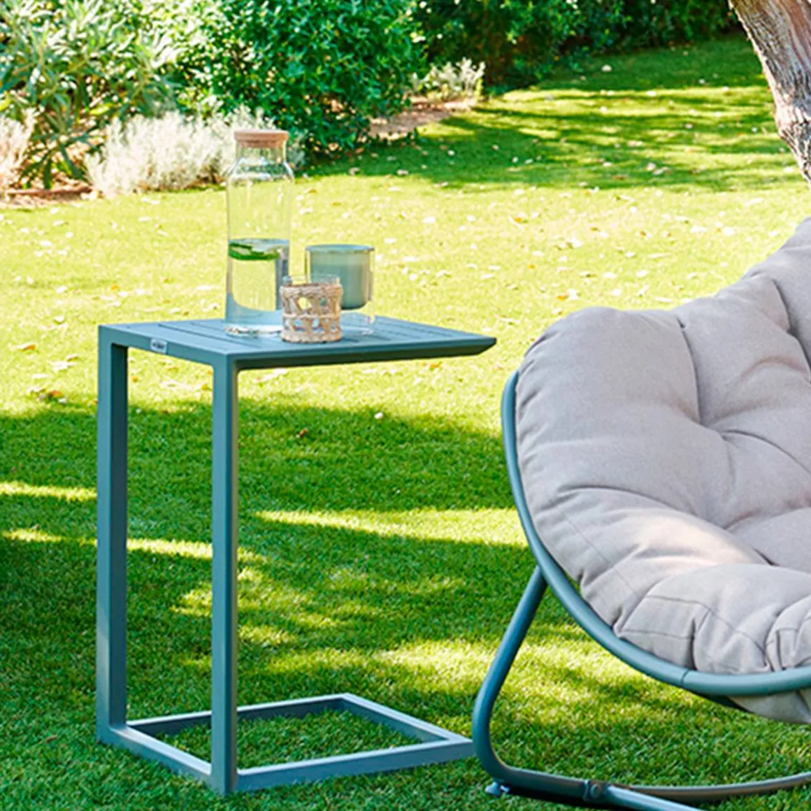 Table d'appoint de jardin carrée EVASION Vert laurier