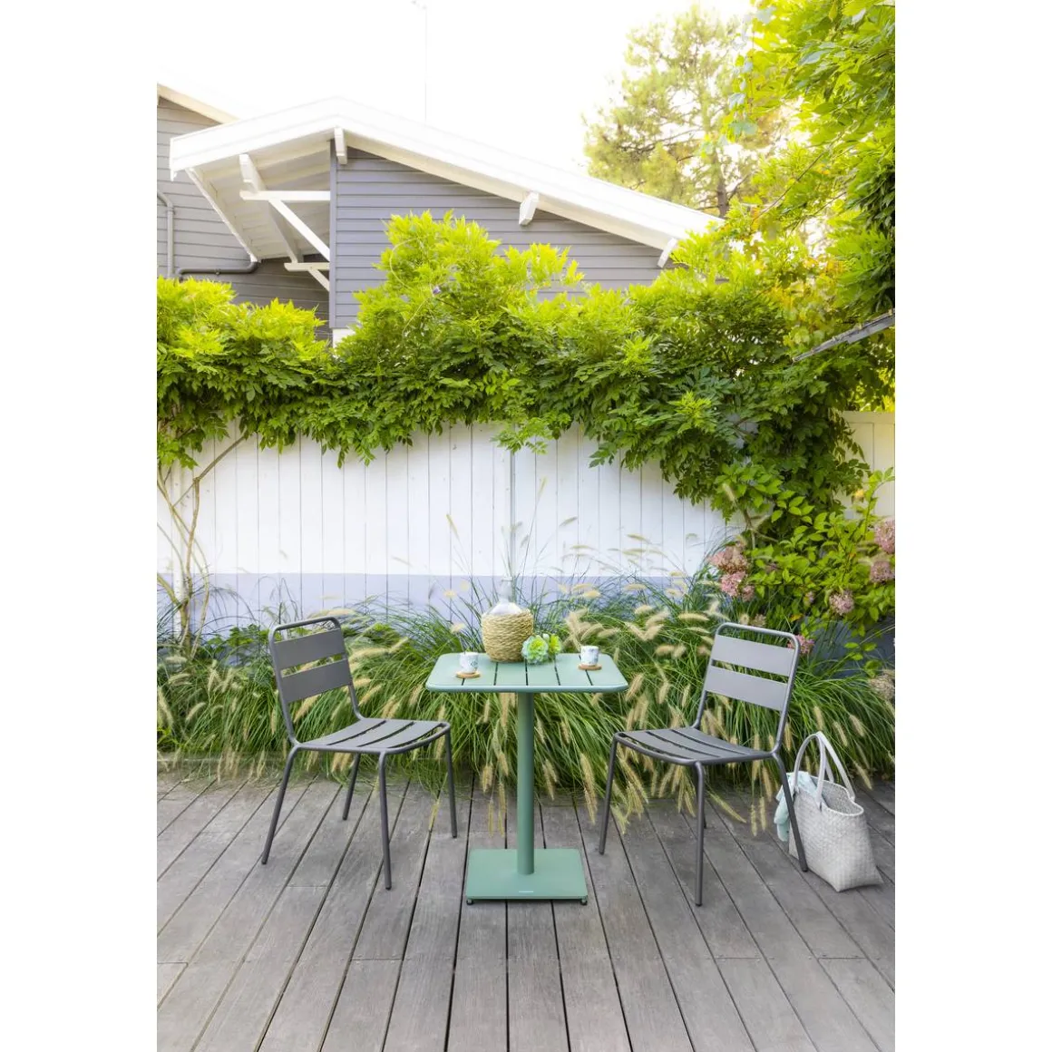 Table de jardin carrée PHUKET Vert olive