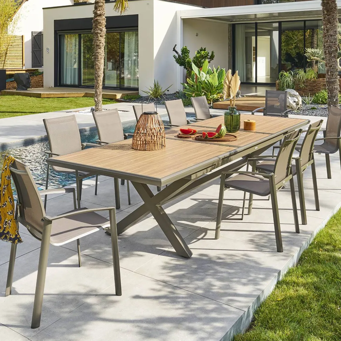 Table de jardin extensible AXIOME Effet bois Honey & Praline