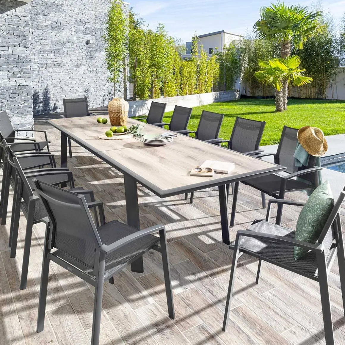 Table de jardin extensible PAVANE Graphite & Pécan