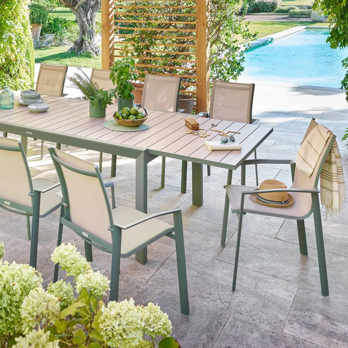 Table de jardin extensible rectangulaire EVASION Lin / Vert laurier