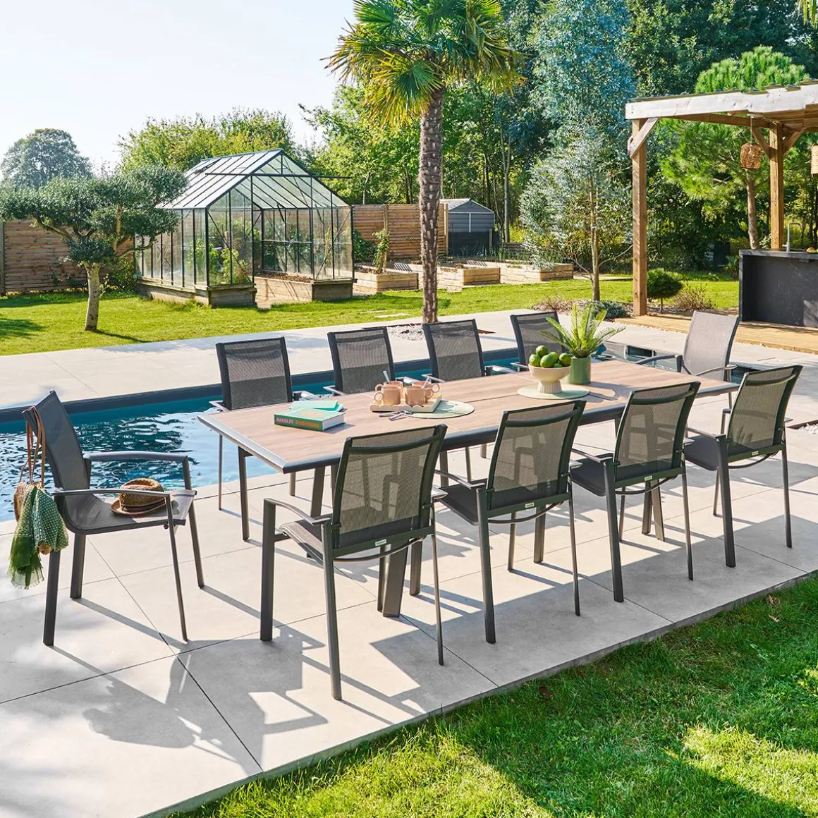Table de jardin extensible rectangulaire PAVANE Truffe / Graphite