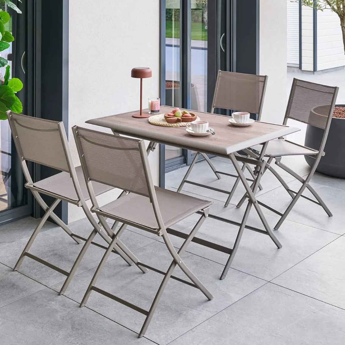 Table de jardin pliante rectangulaire AZUA Truffe / Café