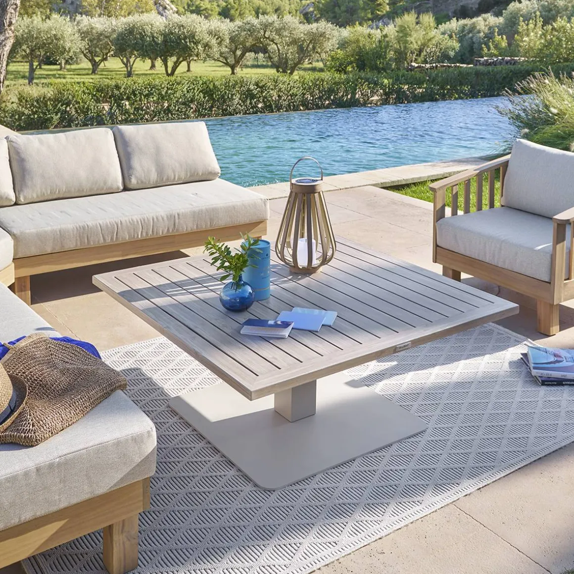 Table de jardin relevable carrée SALIMIA Argile & Lin