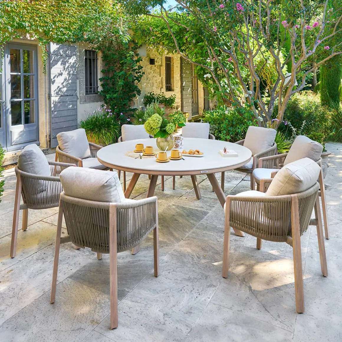Table de jardin ronde NELORA Beige ficelle / Honey