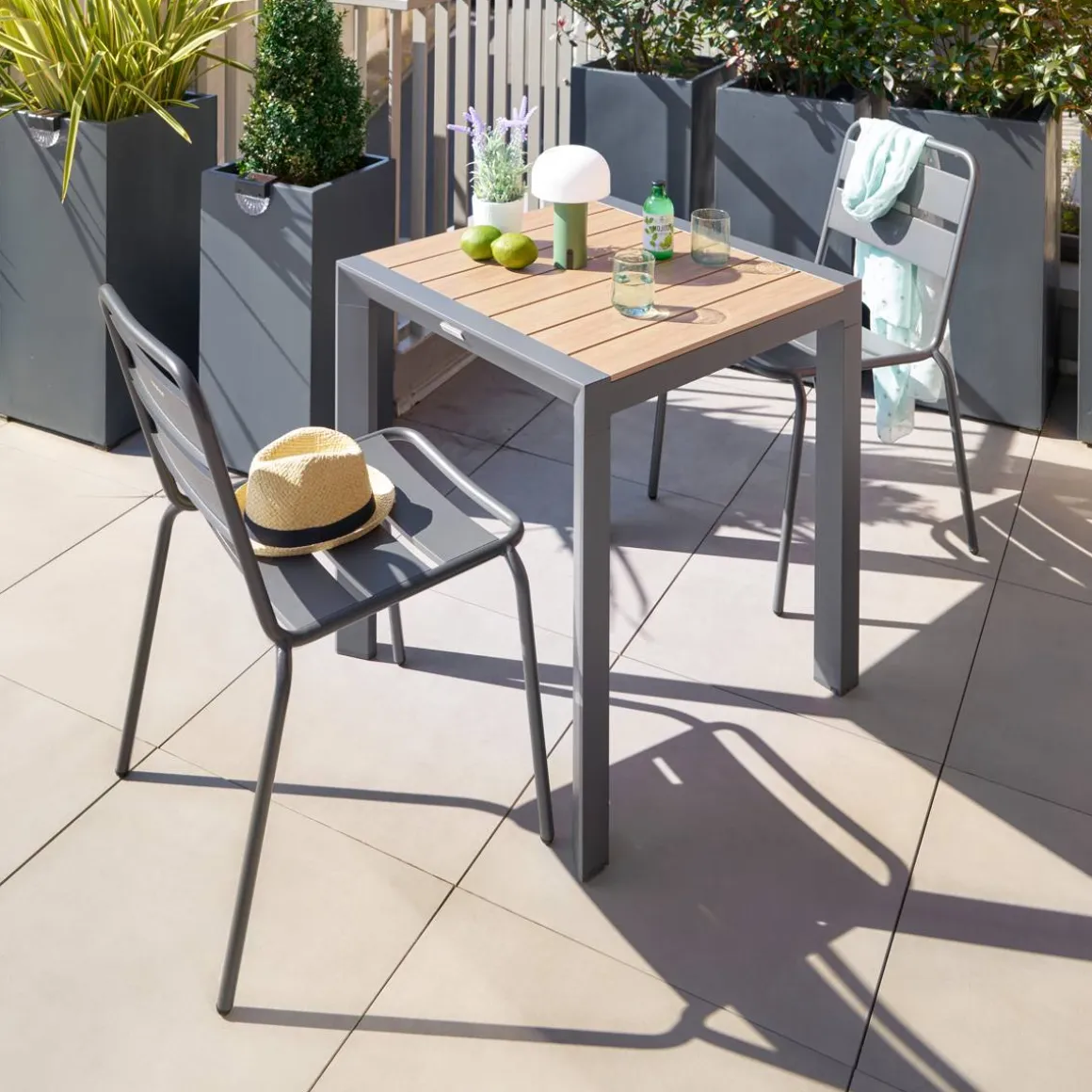 Table de jardin ÉVASION Effet bois Honey & Graphite