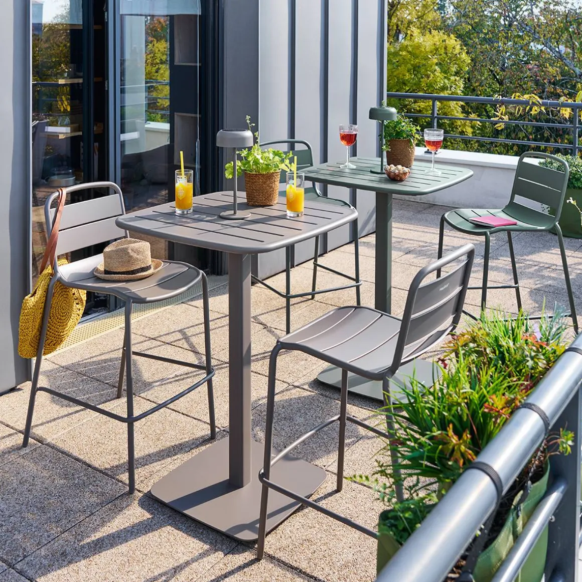 Table haute de jardin carrée ALEGORIA Café